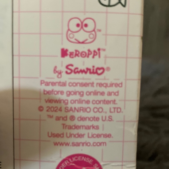 Keroppi Backpack - Green and Pink - Picture 9 of 16